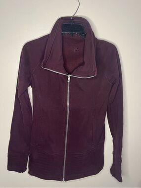 Lululemon | Heathered Core Burgundy Radiant Jacket | Size 6